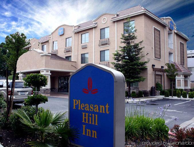 Pleasant Hill Inn Ngoại thất bức ảnh